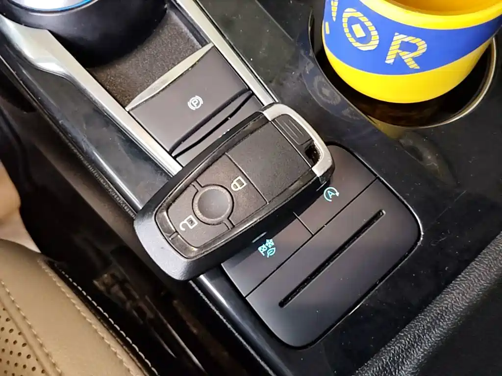 Ford Escape — миниатюра 9