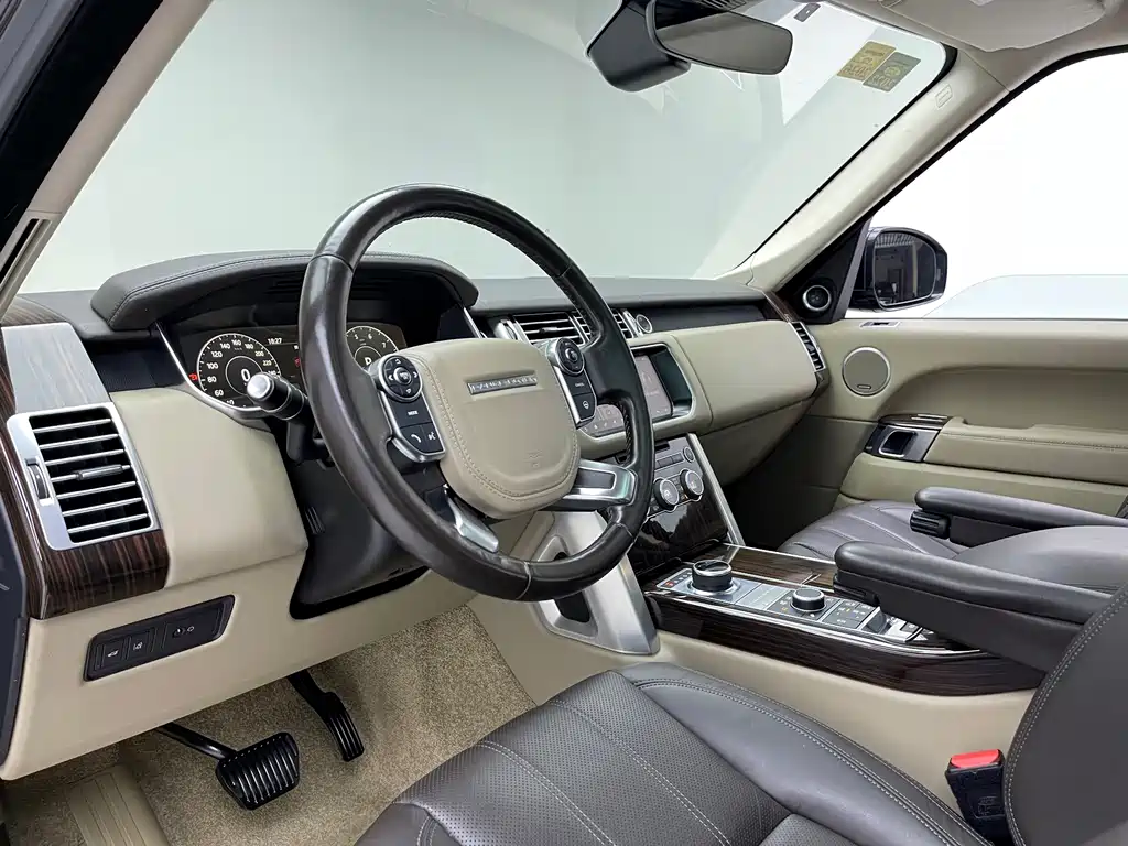Land Rover Range Rover — миниатюра 4
