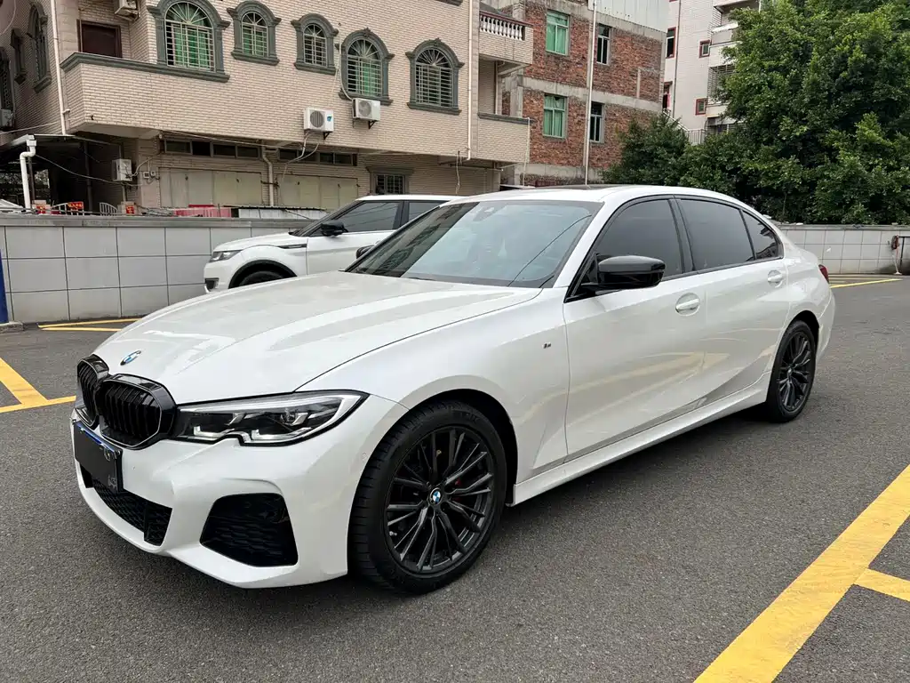 BMW 3 Series 2022