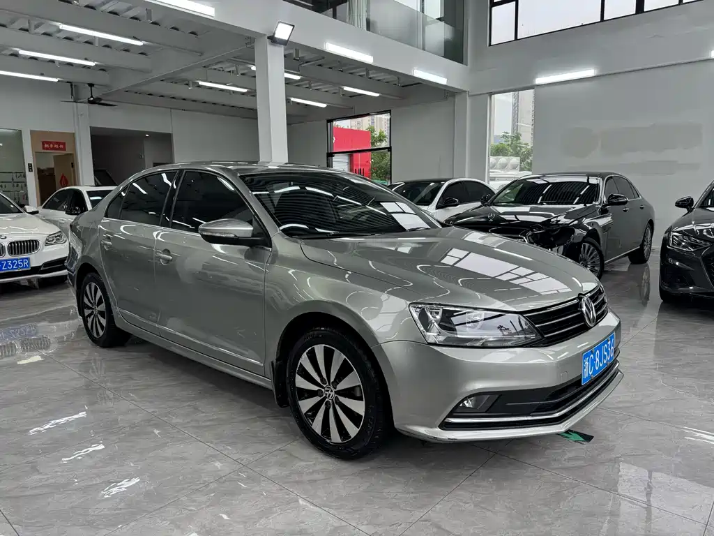 Volkswagen Sagitar — миниатюра 3