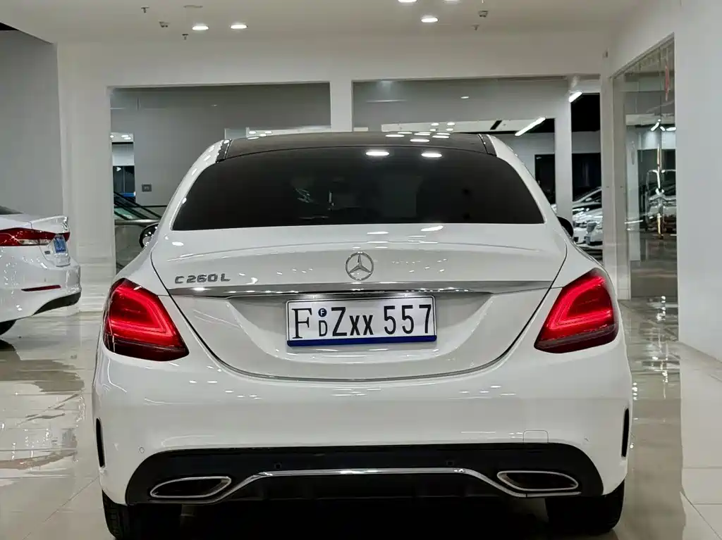 Mercedes-Benz C-Class — миниатюра 4