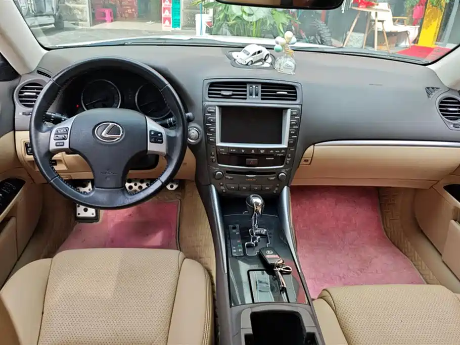 Lexus IS — фотографии объявления, Фото 12