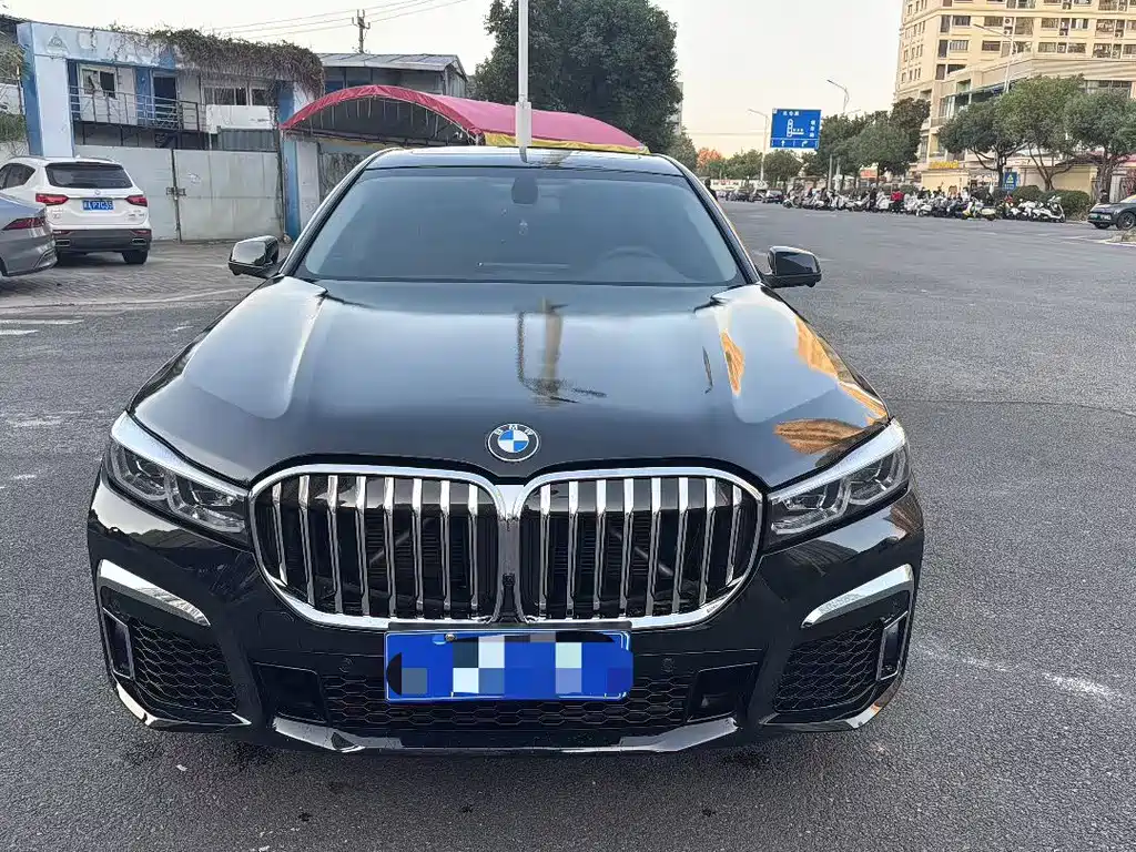 BMW 7 Series 7 2009 740Li Lead