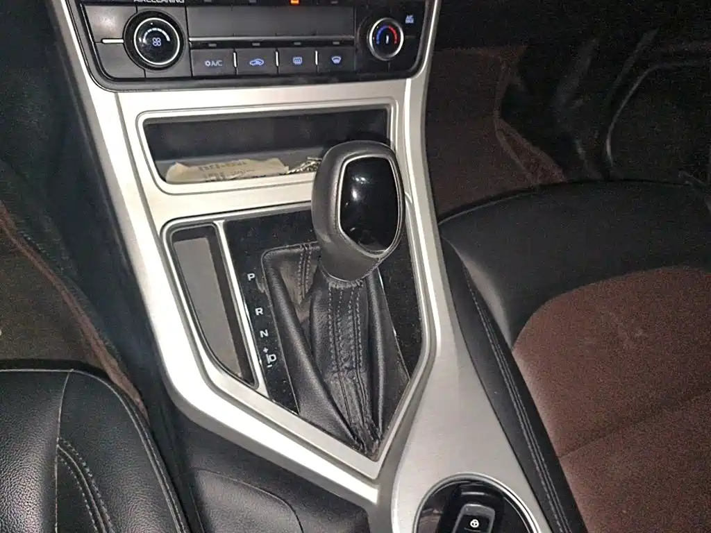 Geely Vision — миниатюра 7