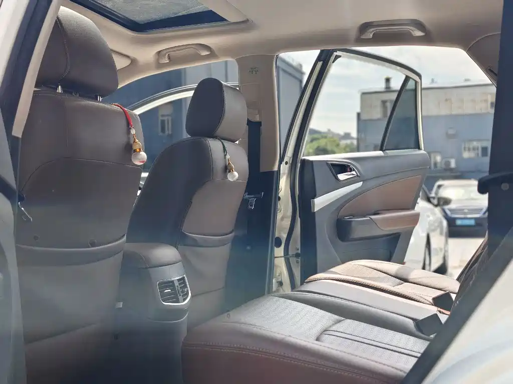 BYD S7 — миниатюра 13