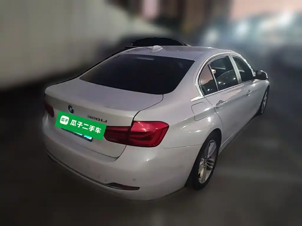 BMW 3 Series — миниатюра 10