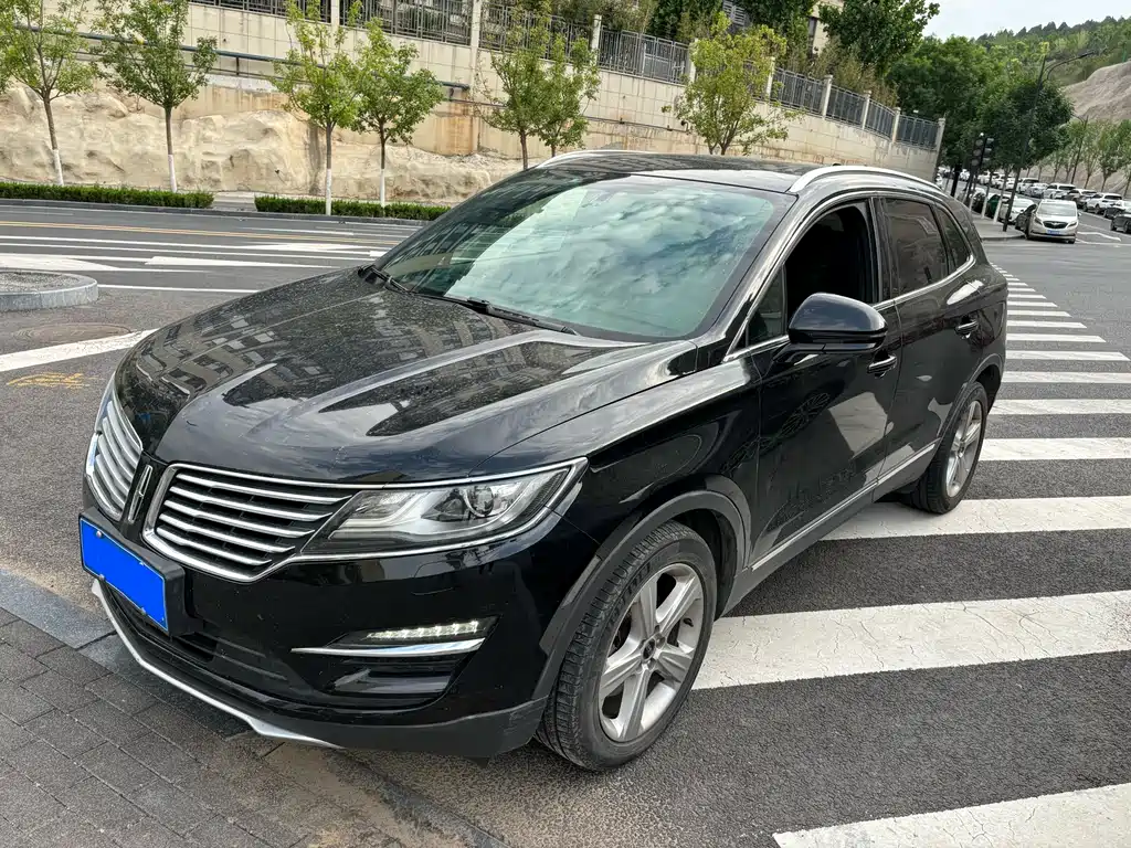 Lincoln MKC 2017