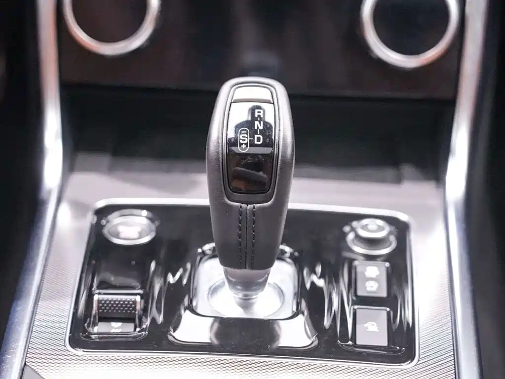 Jaguar XEL — миниатюра 17