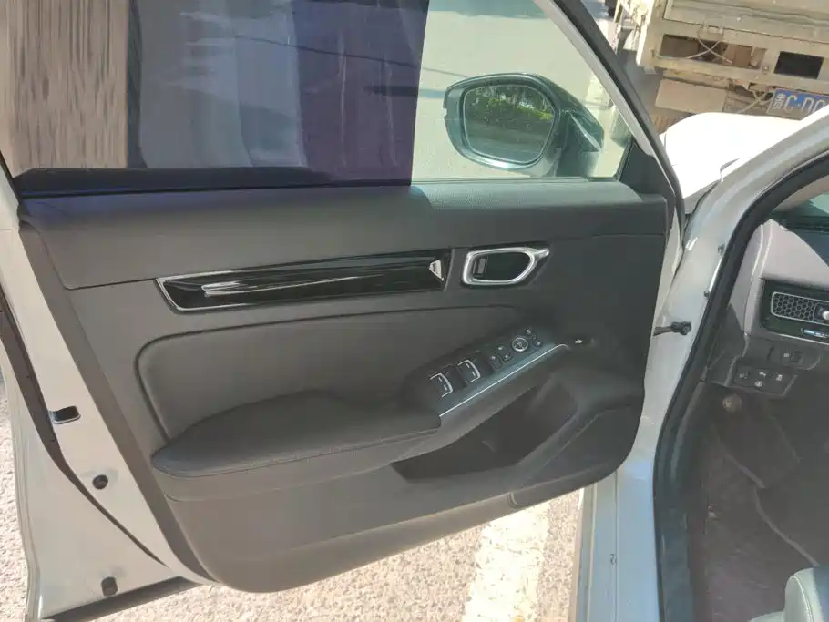 Honda Civic — миниатюра 7