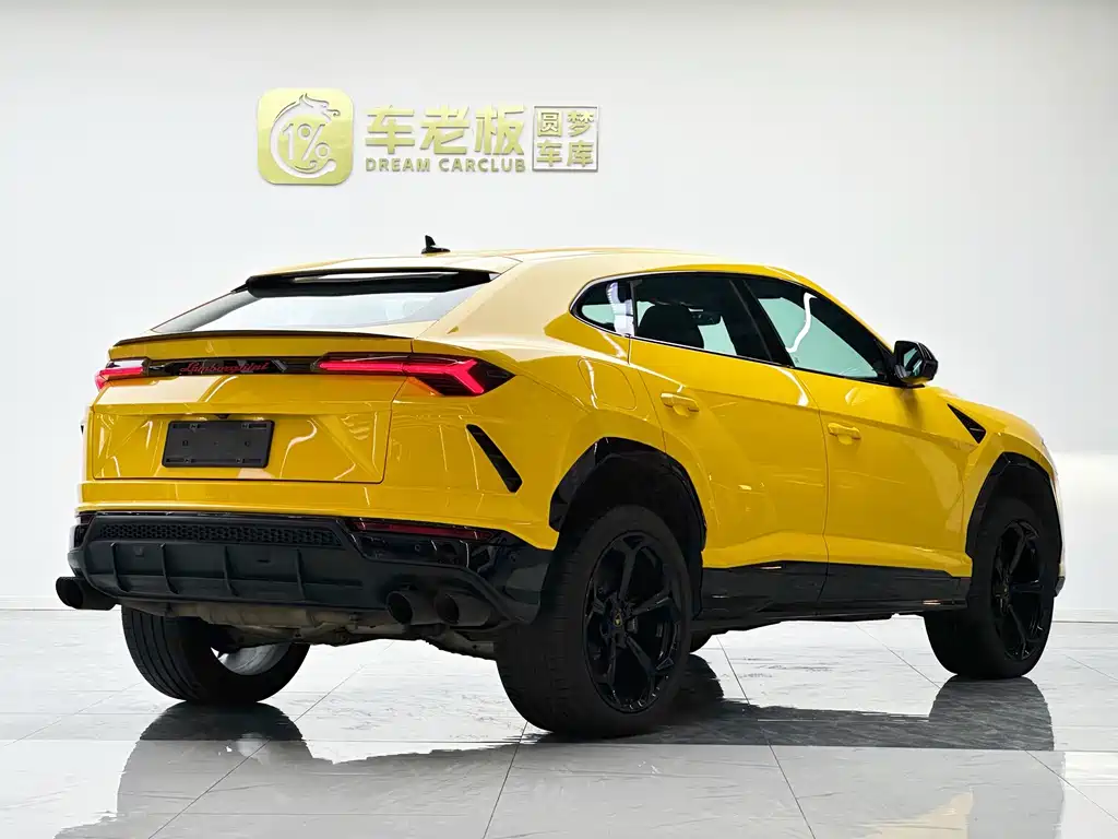Lamborghini Urus — миниатюра 3