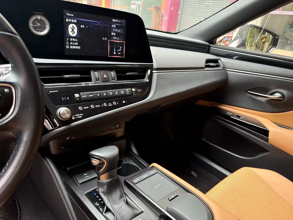 Lexus ES — миниатюра 3