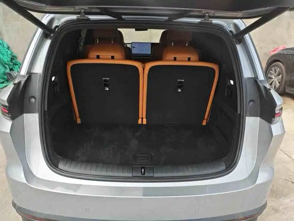 Li Auto Li i8 — миниатюра 8