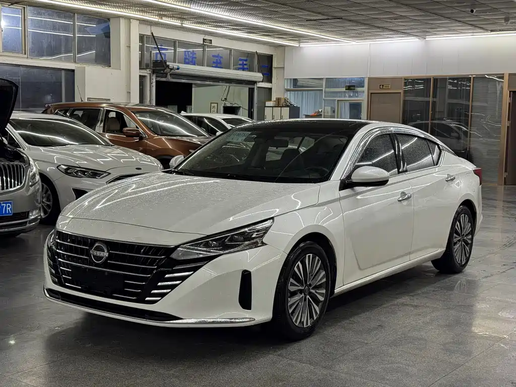 Nissan Teana