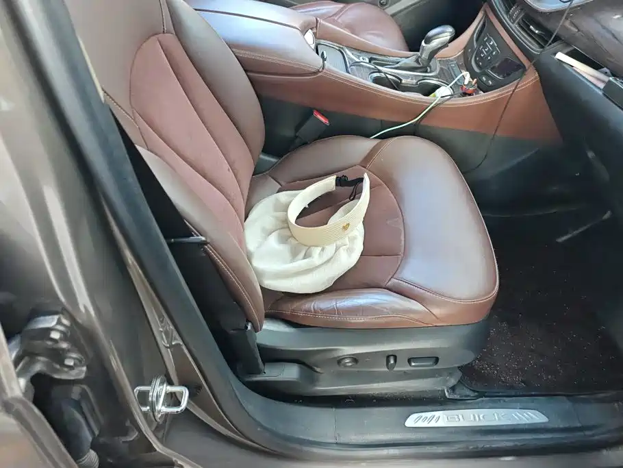 Buick Envision Plus — миниатюра 8