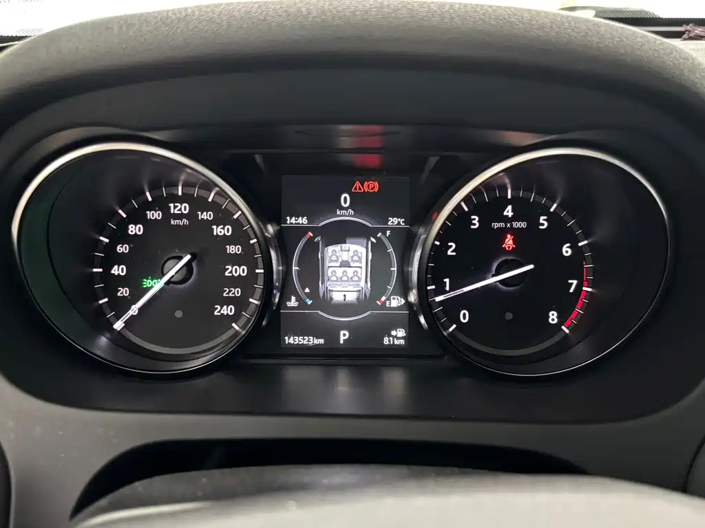 Land Rover Discovery Sport — миниатюра 8