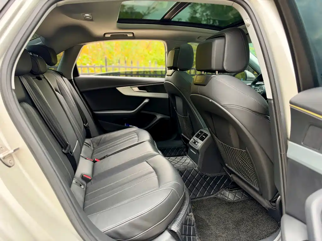 Audi A4L — миниатюра 12