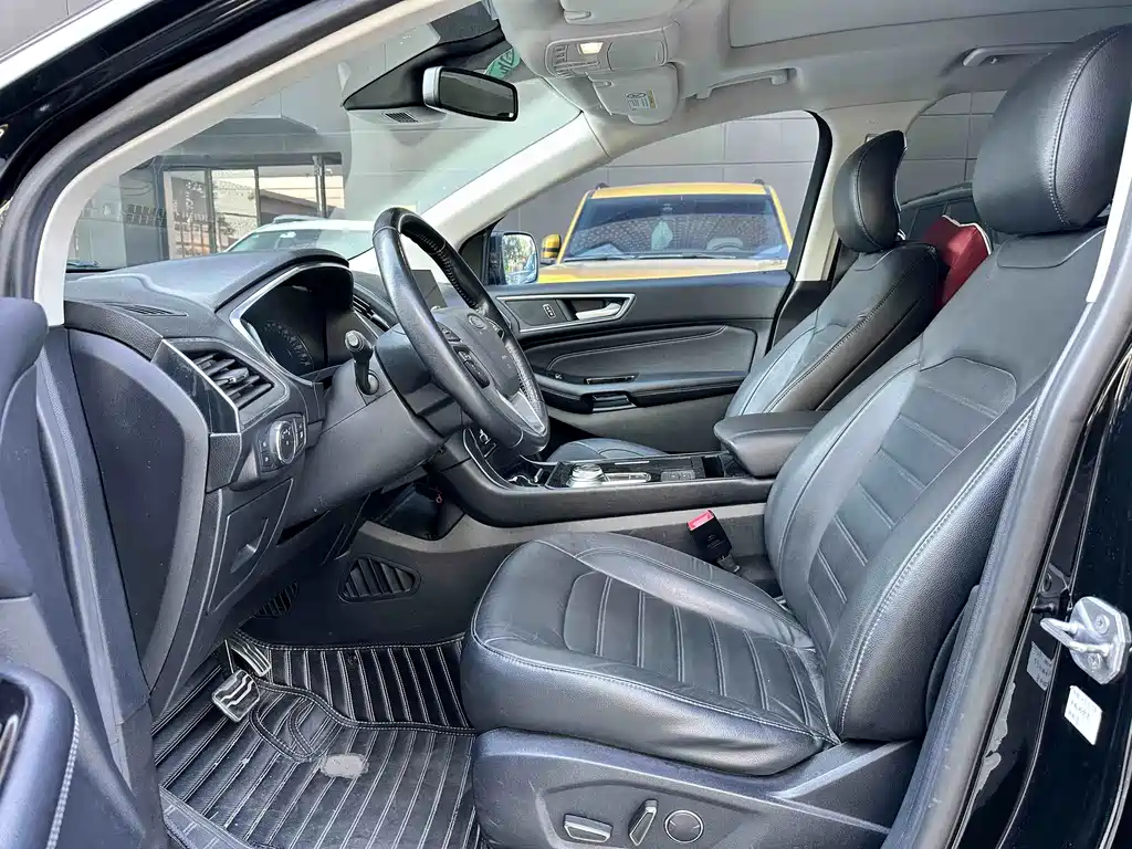 Ford Edge — миниатюра 5