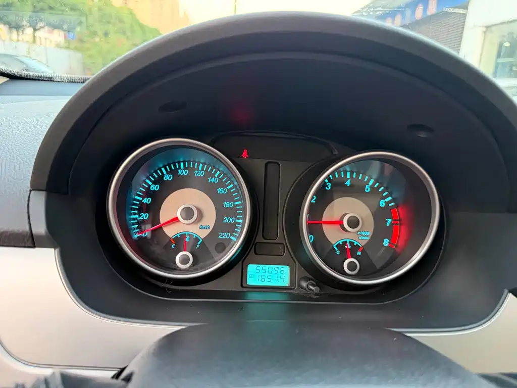 Buick Excelle — миниатюра 15