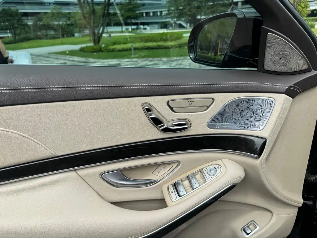 Mercedes-Benz S-Class — миниатюра 11