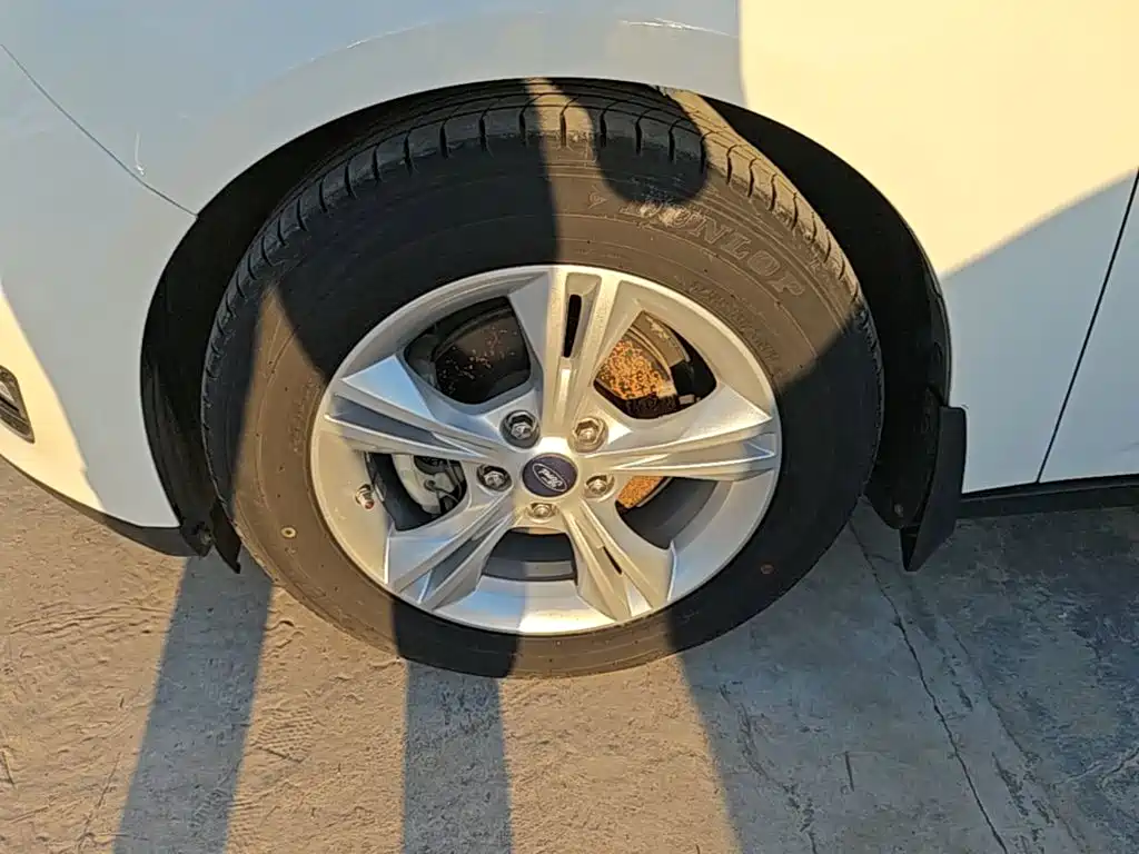 Ford Focus — миниатюра 23