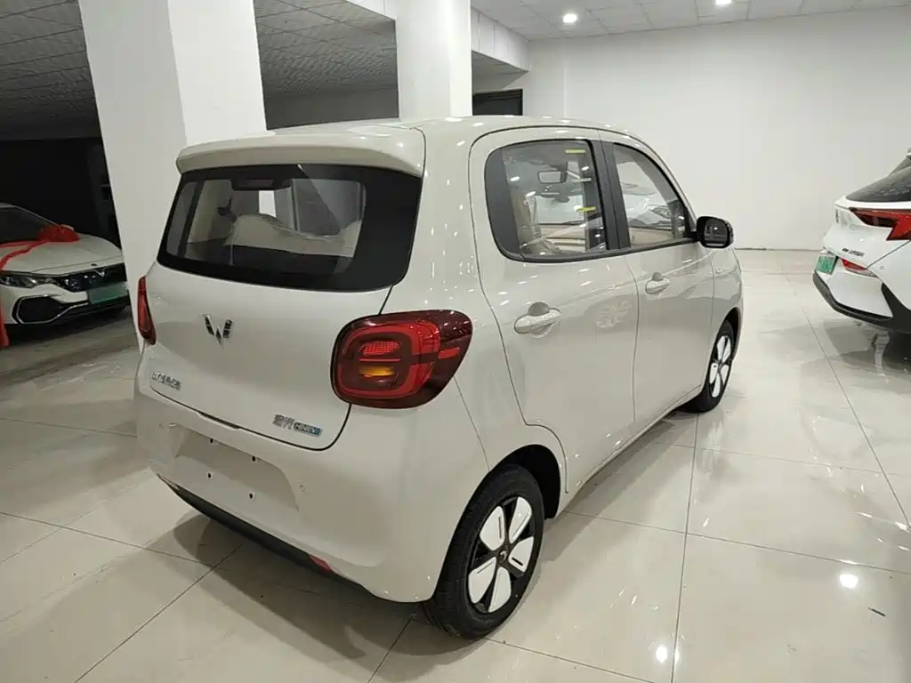 Wuling MINIEV — миниатюра 7