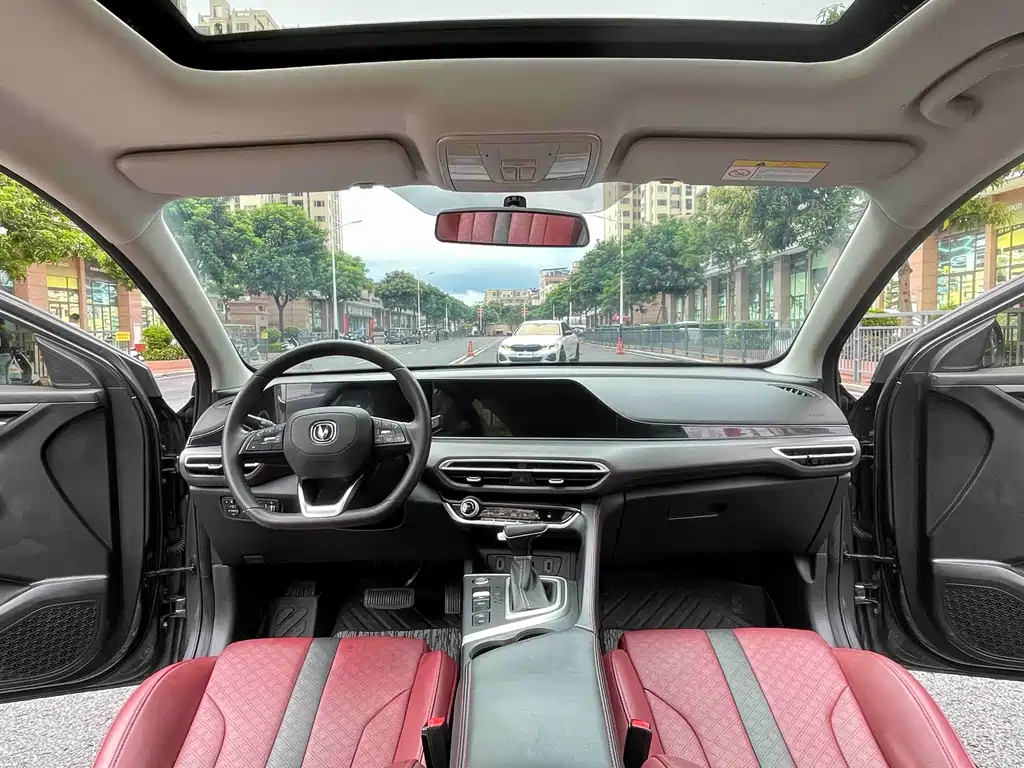 Changan Eado — миниатюра 5
