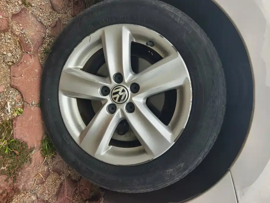 Volkswagen Polo — миниатюра 6