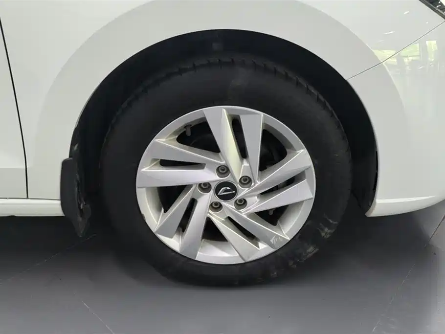 Jetta VA3 2019 1.5L AT Enjoy