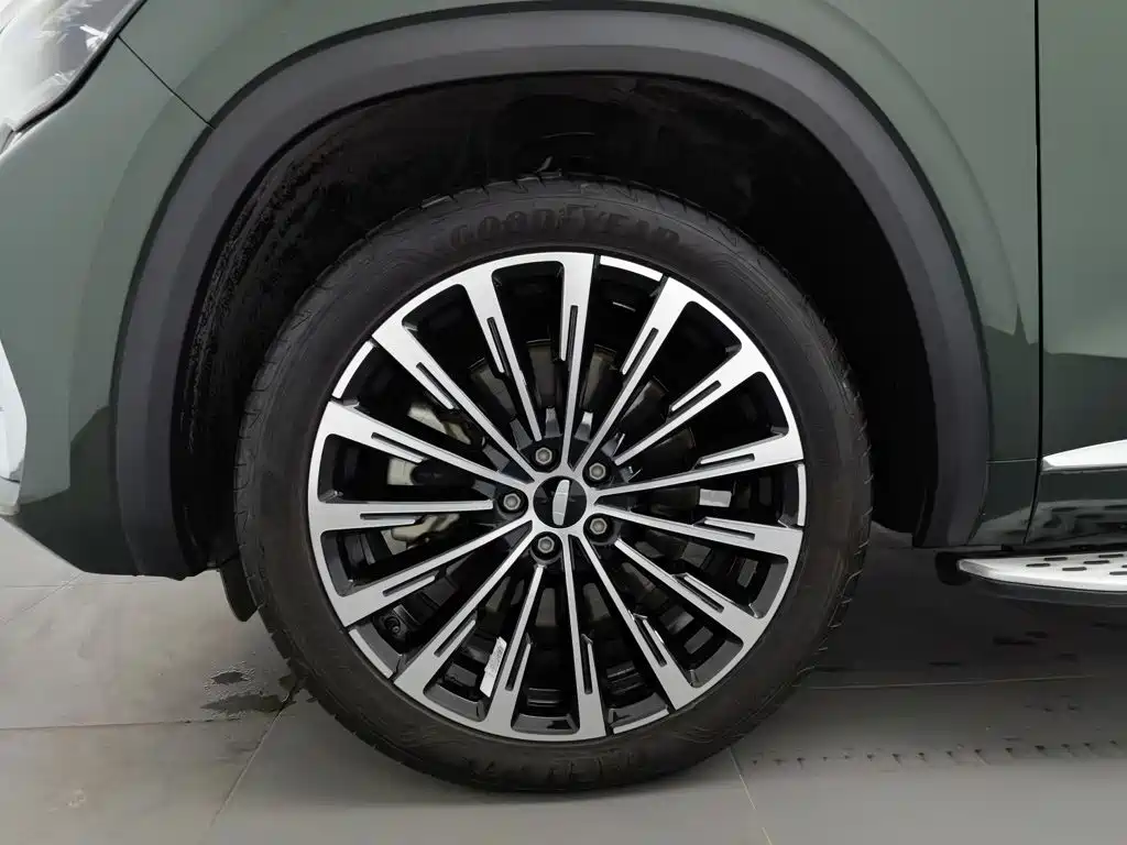 Geely Xingyue L — миниатюра 17