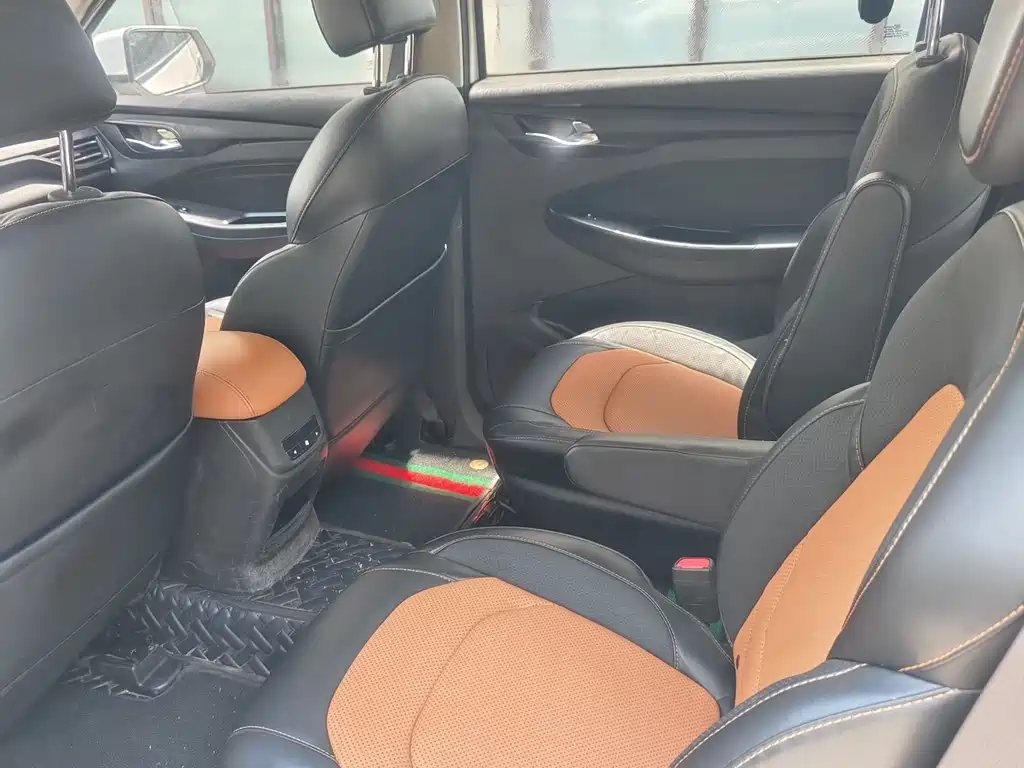 Wuling Hongguang S3 1.5L Manual Comfort Type China V, фото 5
