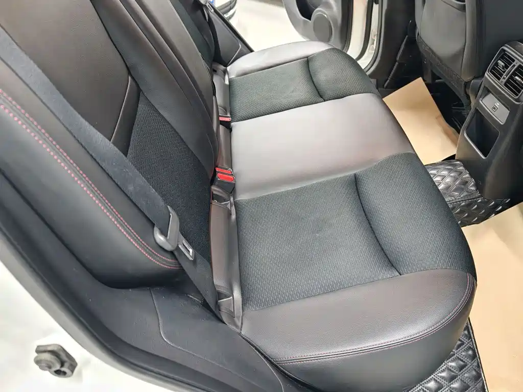 Nissan Qashqai — миниатюра 9