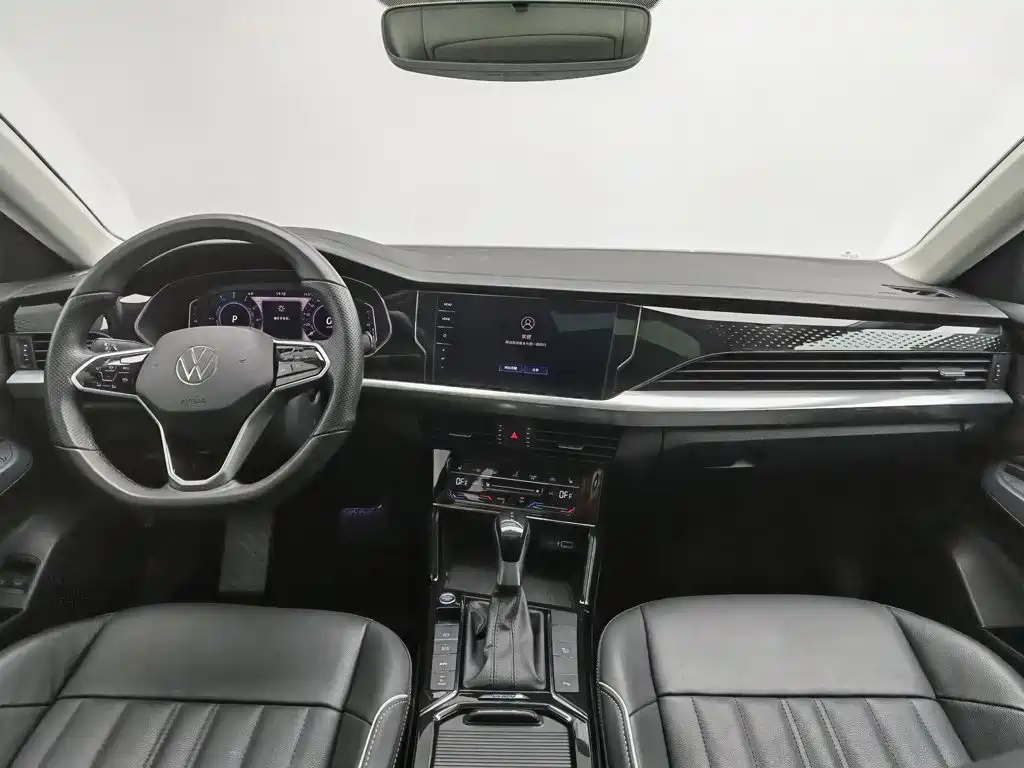 Volkswagen Passat PHEV — миниатюра 5