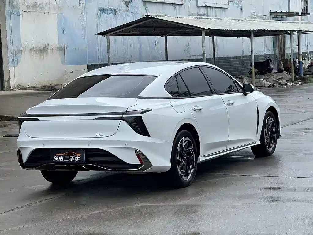 Hongqi H6 2023 2.0T