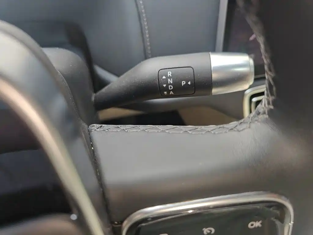 Li Auto Li L8 — миниатюра 10
