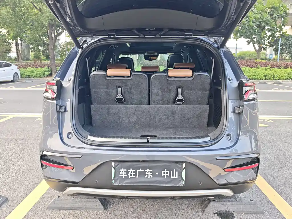 BYD Tang New Energy — миниатюра 21
