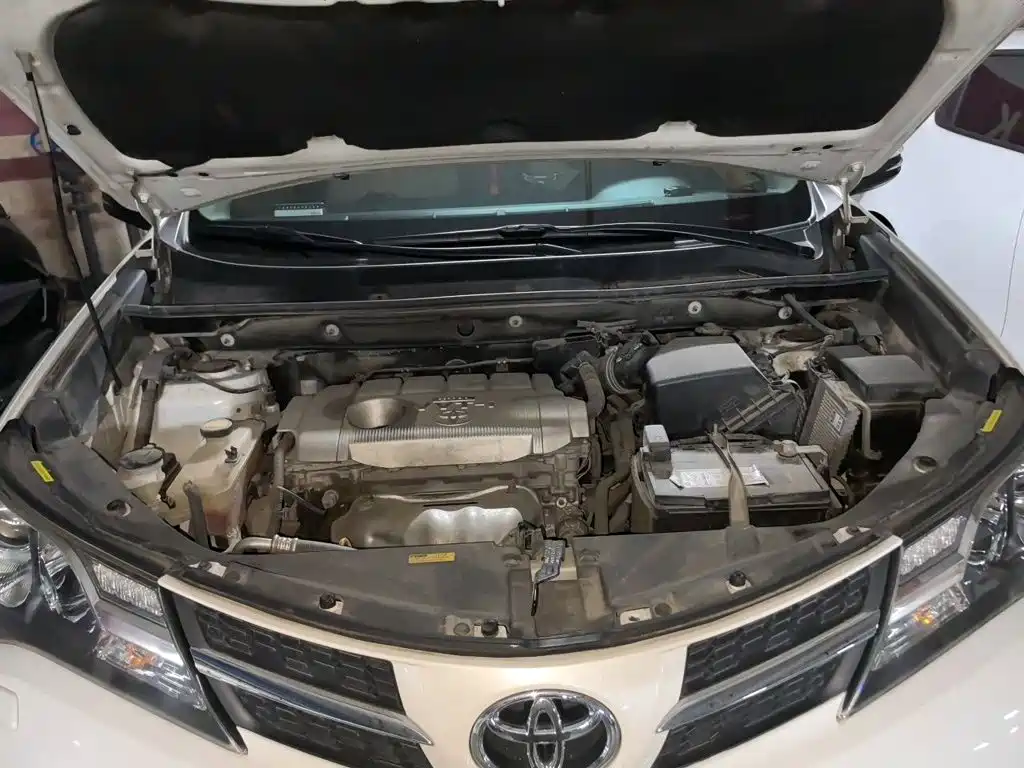 Toyota RAV4 — миниатюра 16