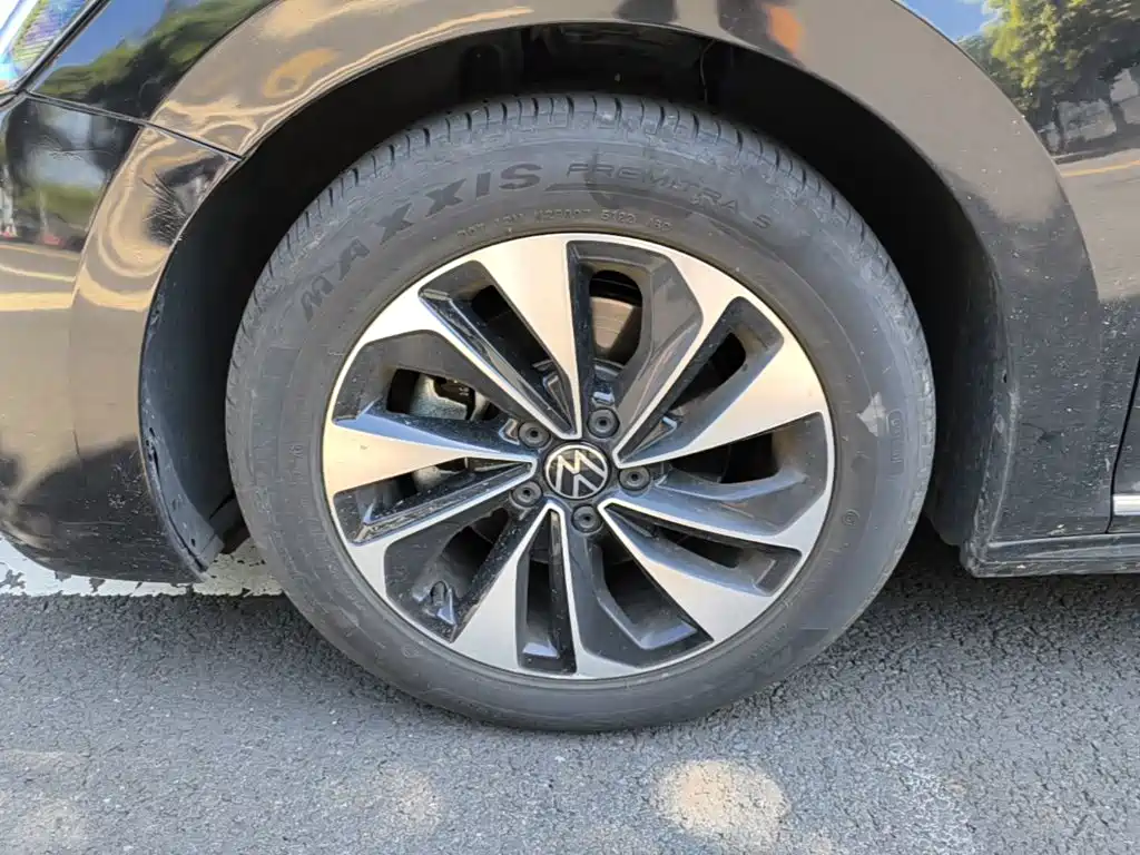 Volkswagen Passat — миниатюра 23
