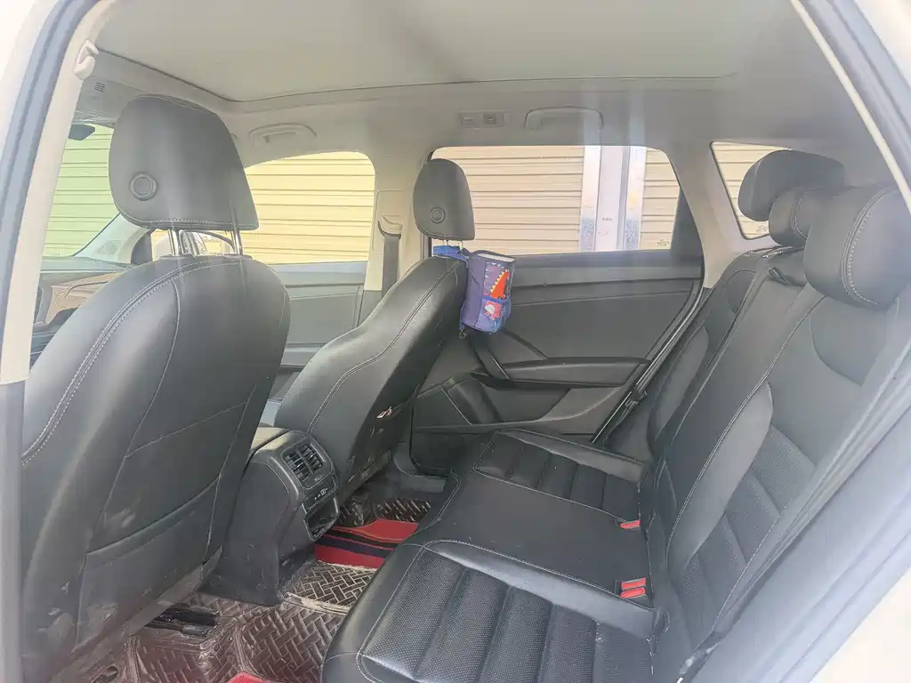 Volkswagen Tharu — миниатюра 5