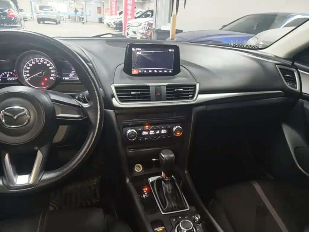 Mazda 3 Axela — миниатюра 13