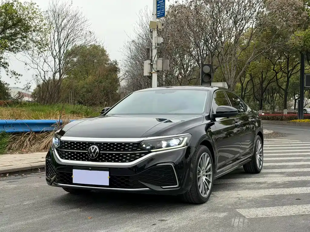 Volkswagen Passat 2024