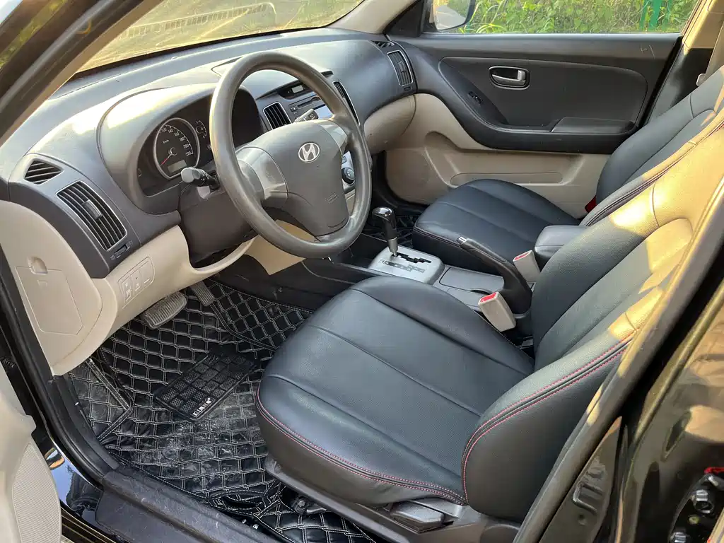 Hyundai Elantra 1.6L Auto Comfort Type, фото 7