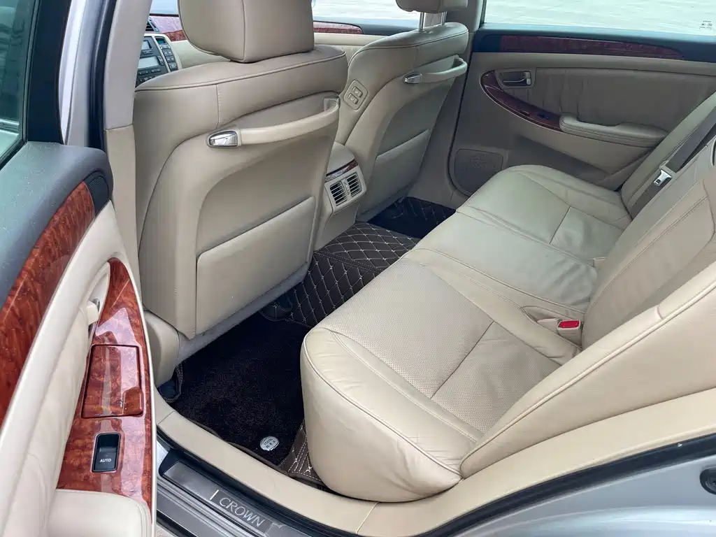 Toyota Crown 2007 2.5L Royal