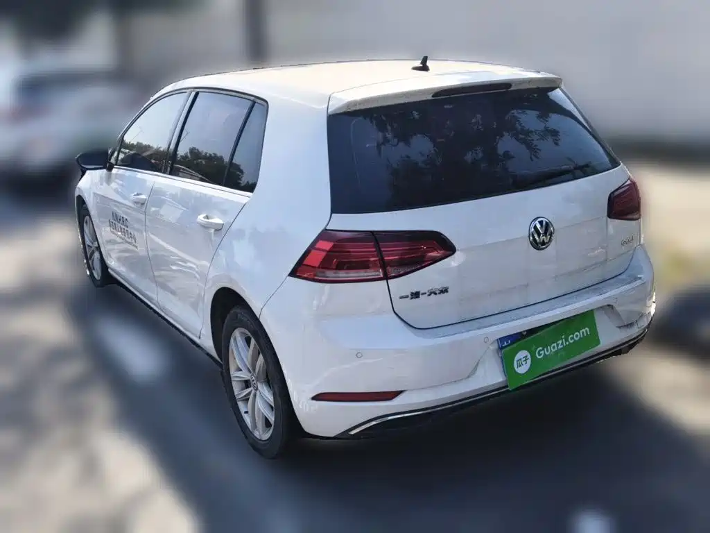 Volkswagen Golf — миниатюра 25