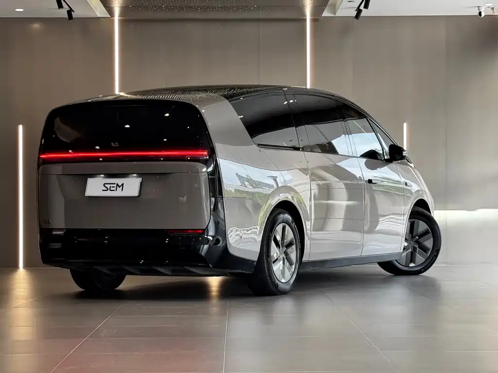 Li Auto Li MEGA — миниатюра 4