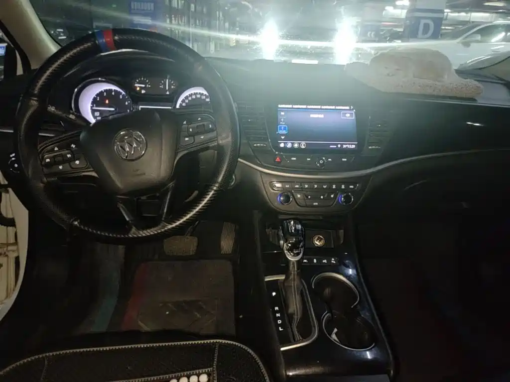 Buick Verano — миниатюра 5