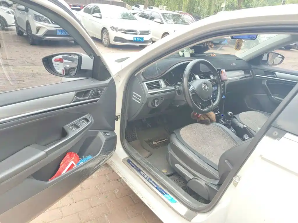 Volkswagen Bora — миниатюра 17