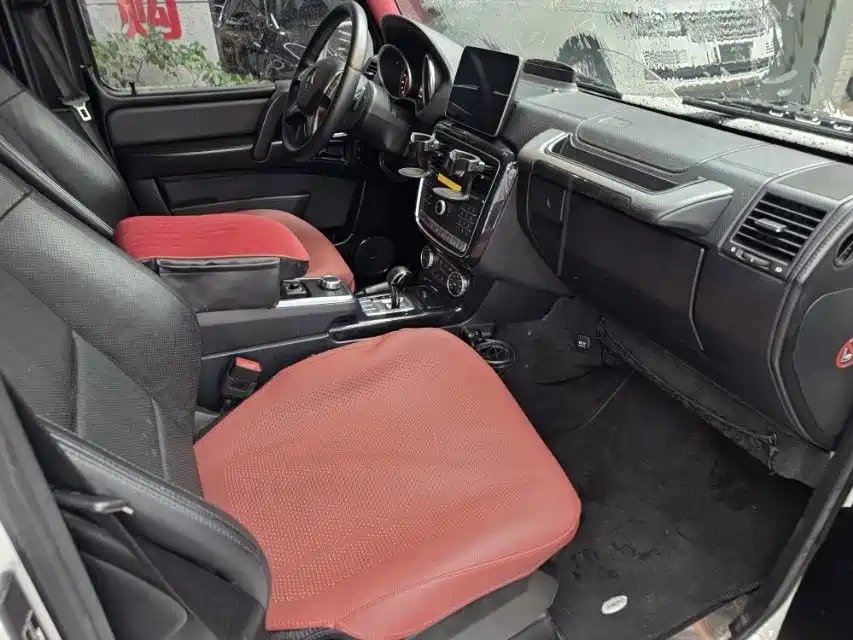 Mercedes-Benz G-Class — миниатюра 11