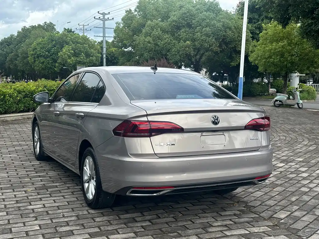 Volkswagen Bora 2021 1.5L AT Elite Smart Connect