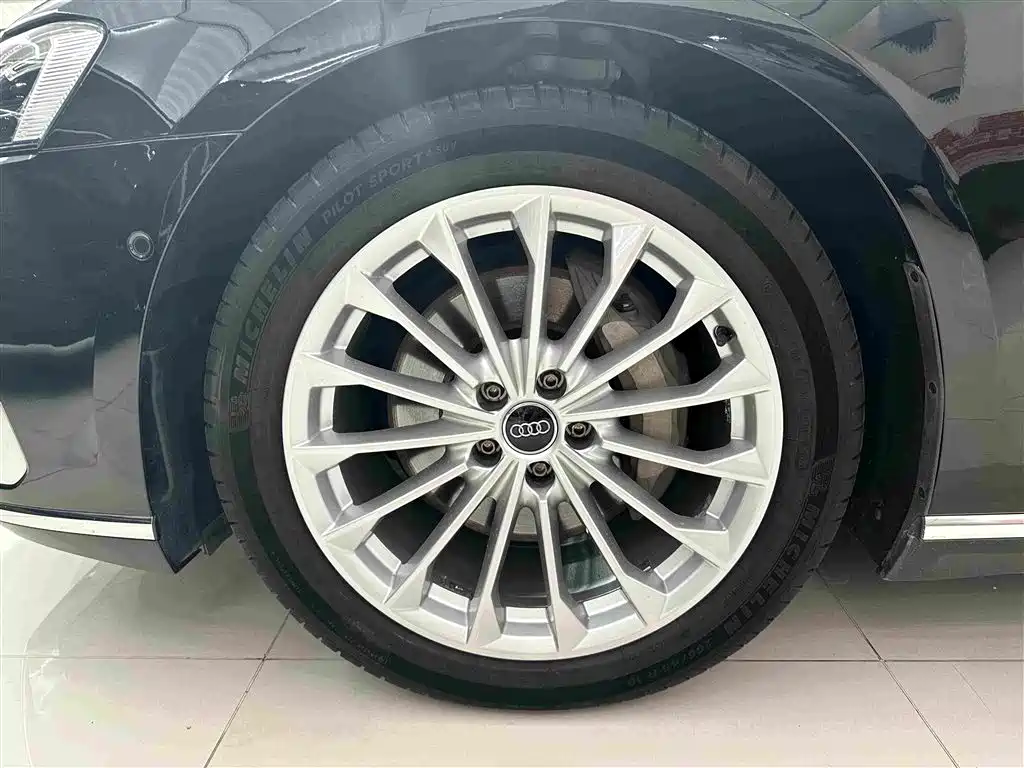 Audi A8 2021 A8L 50 TFSI quattro Comfort