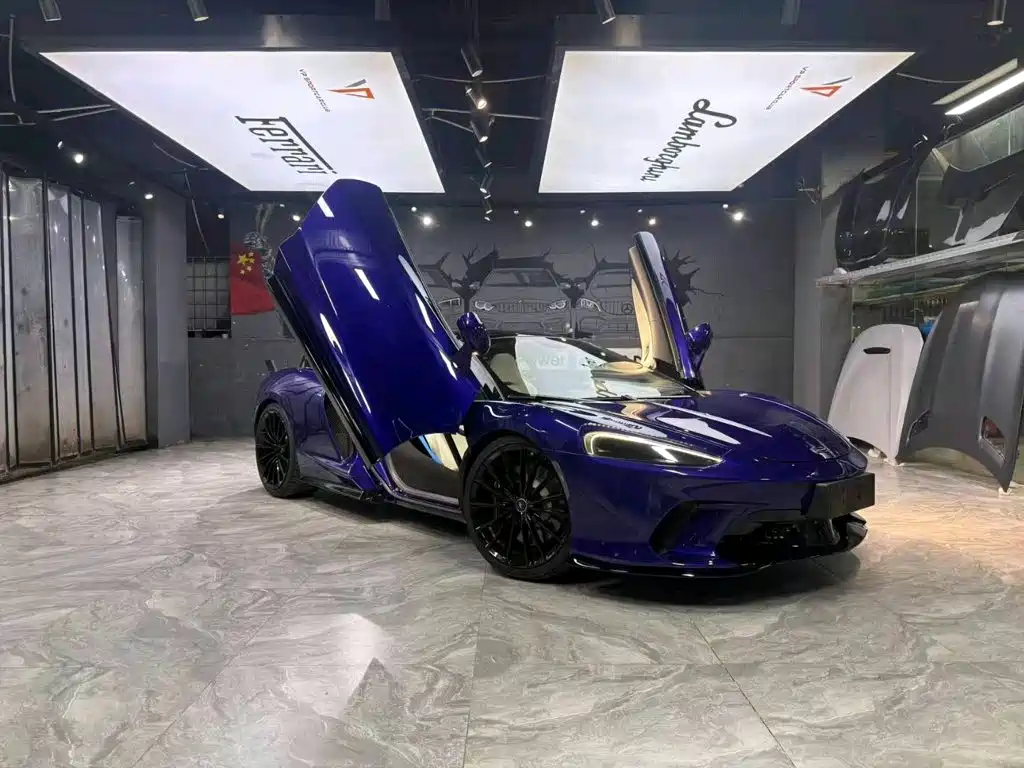 McLaren GT — миниатюра 3
